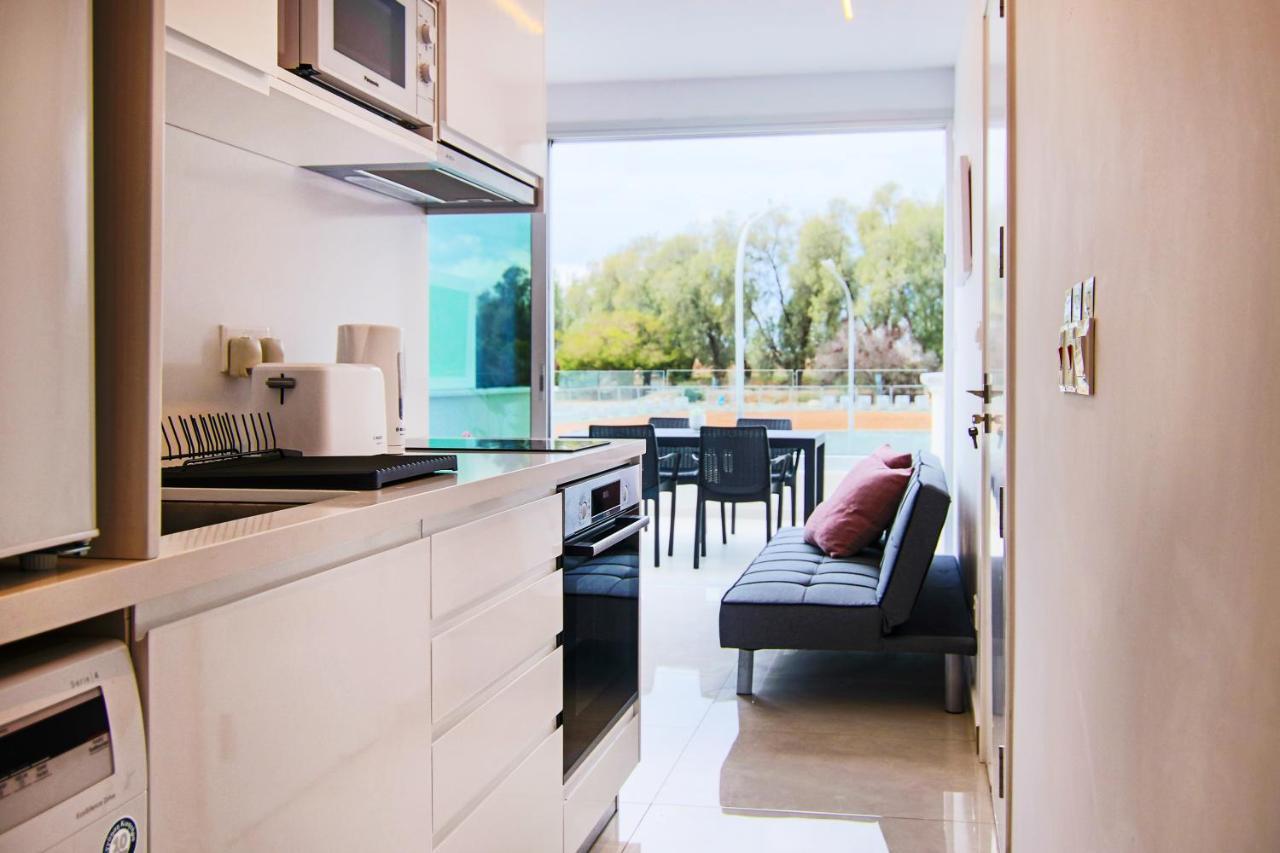 パ フォスPhaedrus Living - Seaside Luxury Flat Harbour 103アパートメント エクステリア 写真